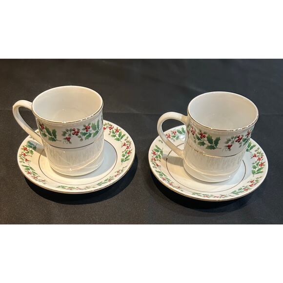 Gibson Christmas Charm Set of Two Cups and Saucers - Picture 2 of 4